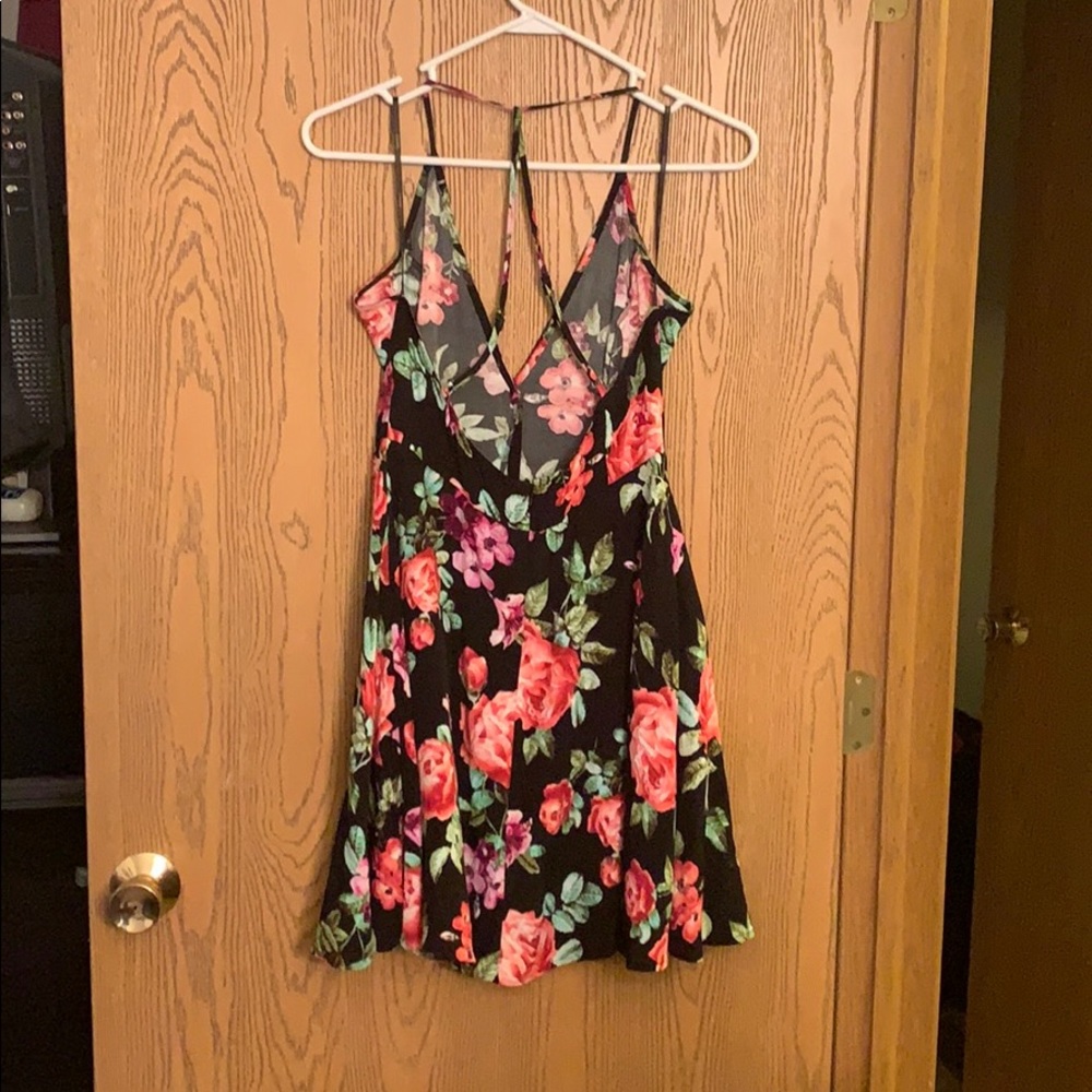 Floral dress - Picture 2 of 3
